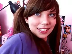 دختر Busty در خارج از عكس كون و كوس من مقعد دوست داشت