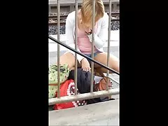 با یک عوضی قرمز ، پسر روس مجبور به حوصله و حوصله عکسکون متحرک نشد